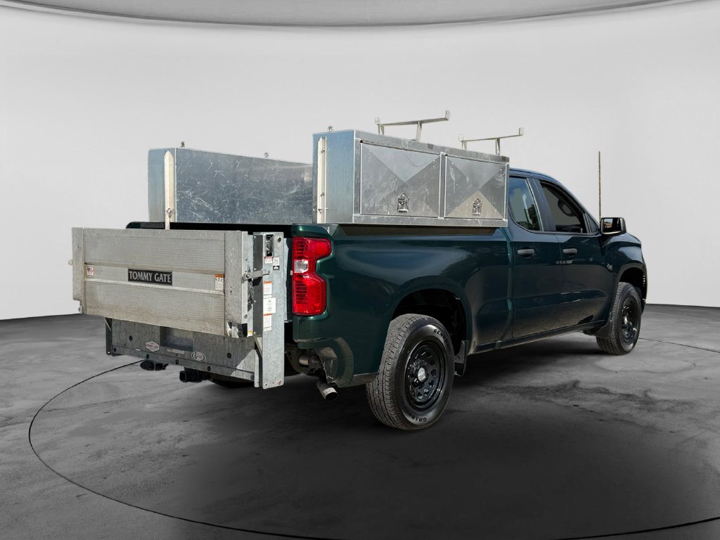 Used 2024 Chevrolet Silverado 1500 W/T w/ Trailering Package RWD image 9