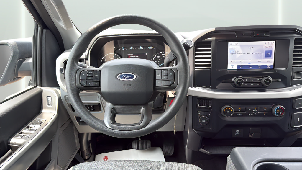 Used 2023 Ford F150 XLT AWD/4WD image 12