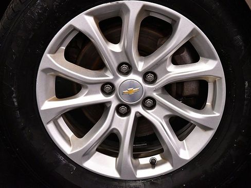 Used 2019 Chevrolet Equinox LT image 9