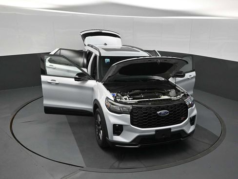 New 2026 Ford Explorer ST w/ Sun And Sound Package AWD/4WD image 35