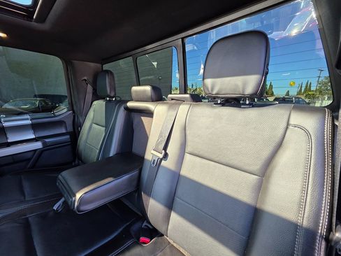 Used 2017 Ford F150 Lariat image 19