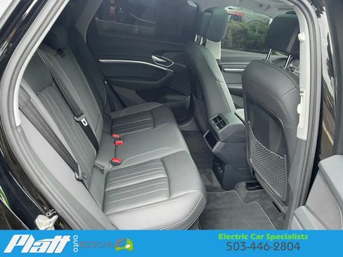 Used 2021 Audi e-tron Premium image 44