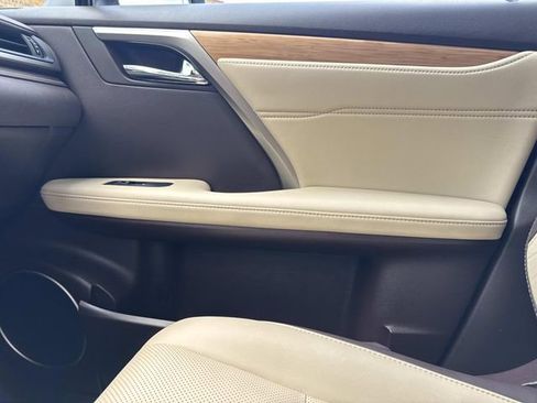 Used 2019 Lexus RX 350L AWD w/ Premium Package image 23