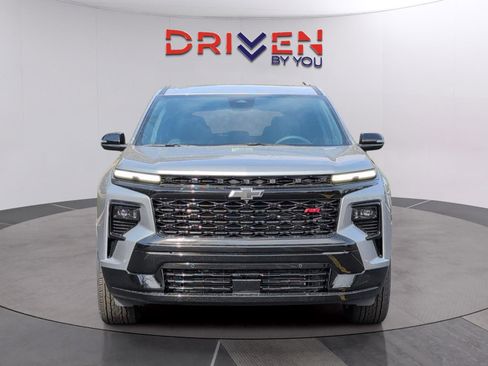 New 2026 Chevrolet Traverse RS w/ LPO, Floor Liner Package image 8