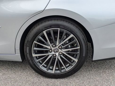 Used 2025 Lexus ES 350 w/ Premium Package FWD image 17