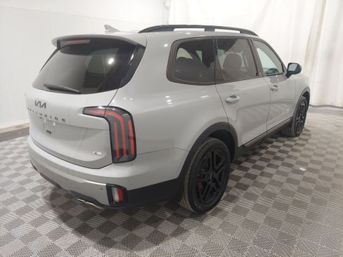 Used 2023 Kia Telluride SX X-Line AWD/4WD image 3