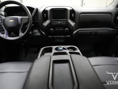 Used 2020 Chevrolet Silverado 1500 W/T w/ WT Value Package AWD/4WD image 13