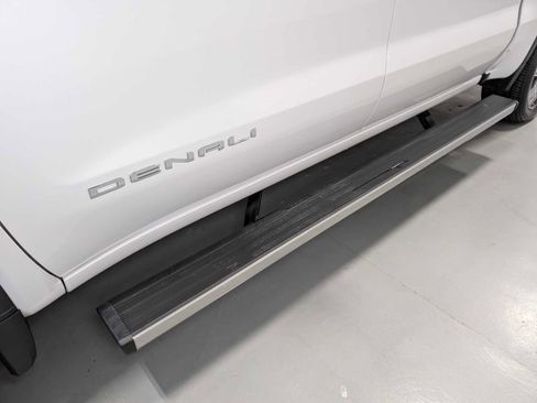 Certified 2025 GMC Sierra 1500 Denali w/ Denali Reserve Package image 12