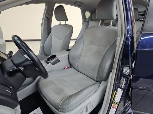 Used 2012 Toyota Prius V Two image 52