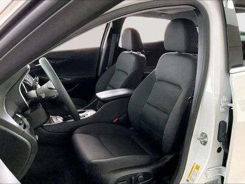 Used 2024 Chevrolet Malibu LT image 15