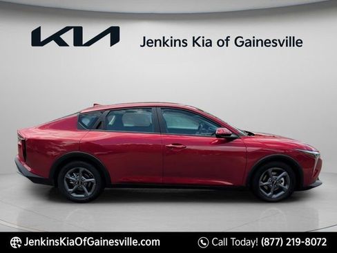 New 2026 Kia K4 FWD image 3
