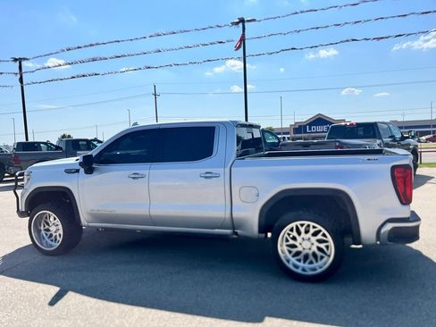 Used 2020 GMC Sierra 1500 SLT w/ SLT Premium Plus Package AWD/4WD image 3