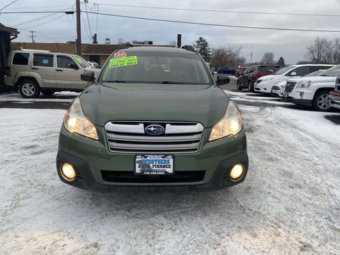 Used 2014 Subaru Outback 2.5i w/ Alloy Wheel Package image 2