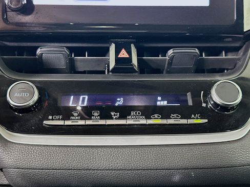 Used 2024 Toyota Corolla LE FWD image 22