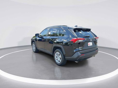 Certified 2019 Toyota RAV4 LE FWD image 6