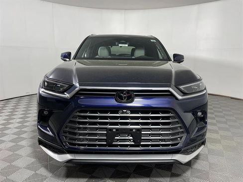 New 2026 Toyota Grand Highlander AWD Hybrid image 2