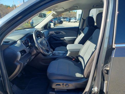 Used 2020 Chevrolet Traverse LT w/ Driver Confidence II Package image 7