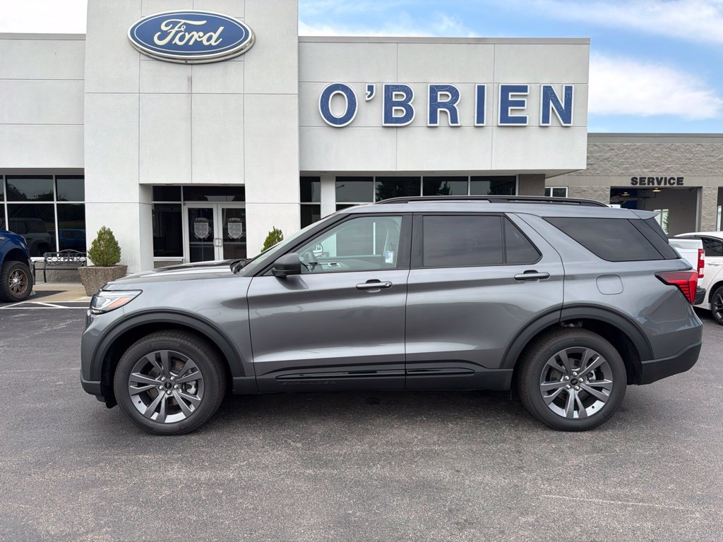 New 2026 Ford Explorer Active w/ Active Comfort Package AWD/4WD image 2