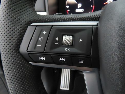 New 2026 Mitsubishi Outlander SEL FWD image 12