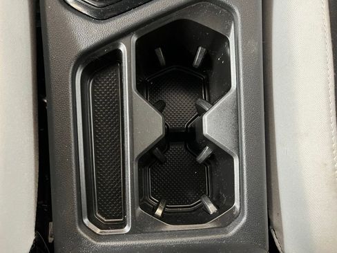 Certified 2025 Volkswagen Taos S image 15