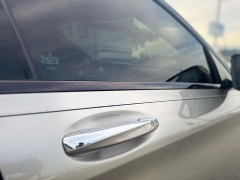 Used 2019 Mercedes-Benz C 300 Sedan image 27