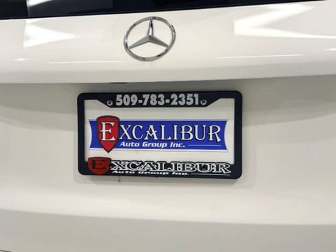 Used 2019 Mercedes-Benz GLC 300 4MATIC image 13