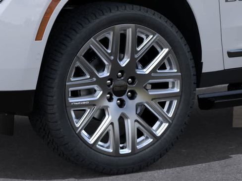 New 2026 GMC Yukon Denali Ultimate w/ LPO, Floor Liner Package AWD/4WD image 9