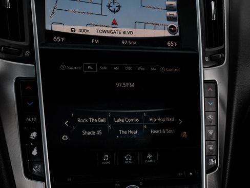 Used 2017 INFINITI Q60 3.0t w/ Premium Plus Package 3.0T image 37