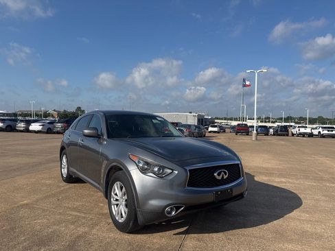 Used 2017 INFINITI QX70 2WD image 1