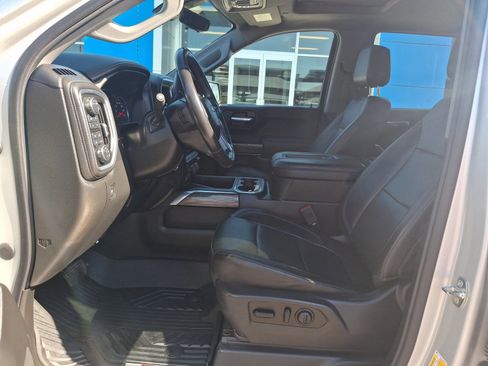 Used 2020 Chevrolet Silverado 1500 LTZ w/ LTZ Premium Package AWD/4WD image 14
