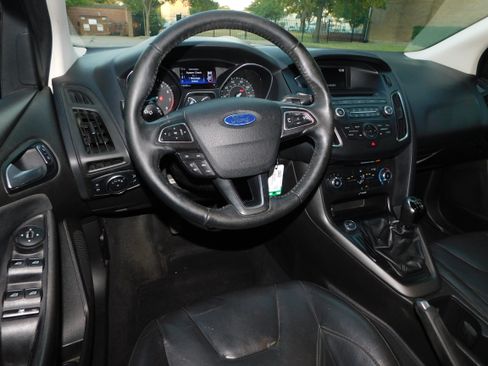Used 2015 Ford Focus SE w/ Equipment Group 201A image 20