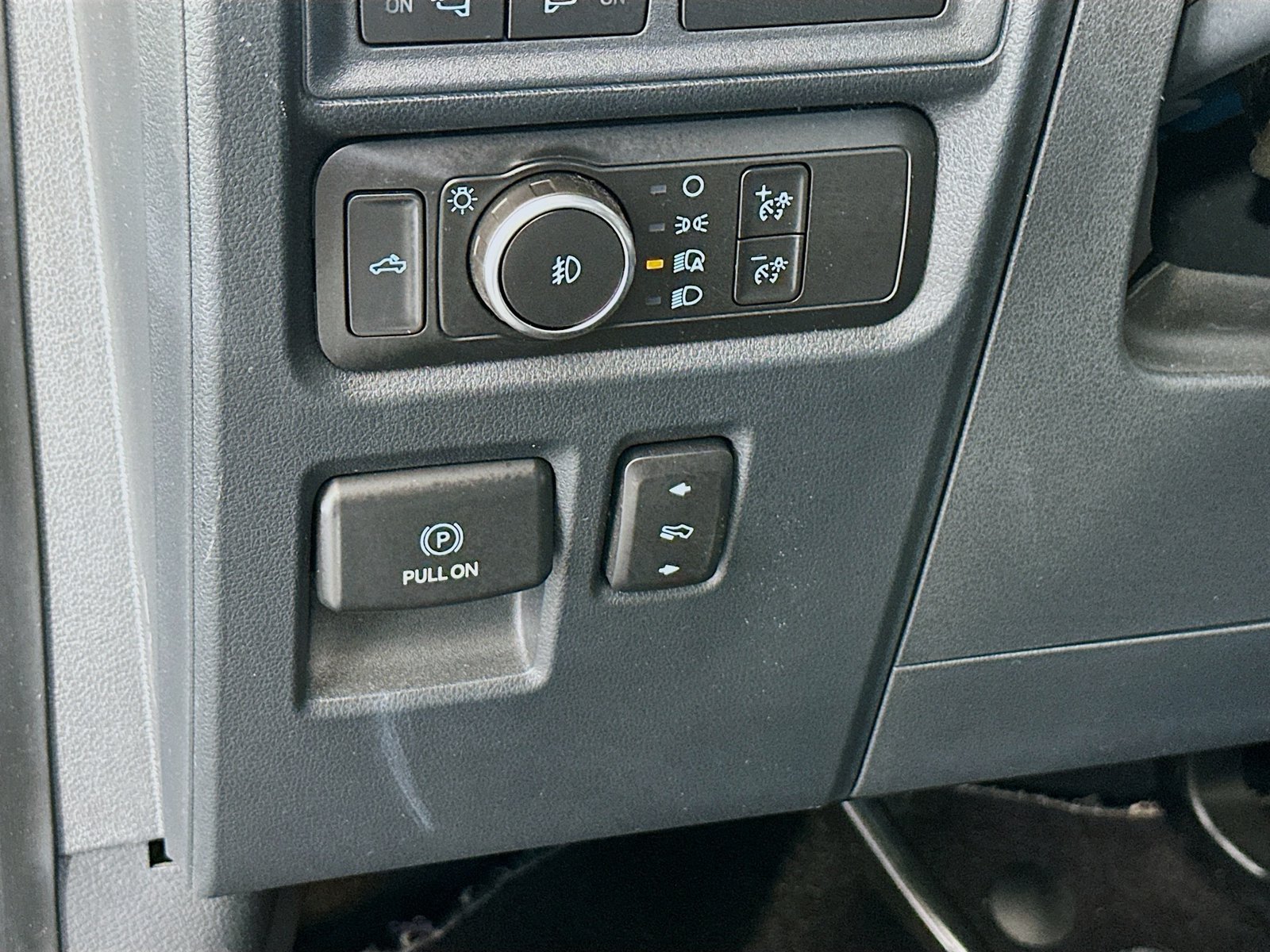 Used 2021 Ford F150 Lariat AWD/4WD image 10