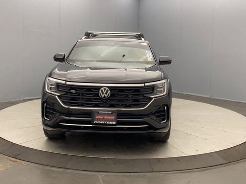 Used 2024 Volkswagen Atlas Cross Sport SEL Premium R-Line AWD/4WD image 8