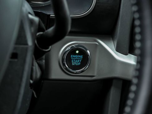 Certified 2022 Ford F150 XLT w/ Equipment Group 302A High image 23