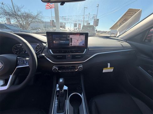 New 2025 Nissan Altima 2.5 SL image 15