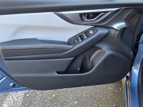 Used 2023 Subaru Crosstrek 2.5i Limited w/ Moonroof Package image 36