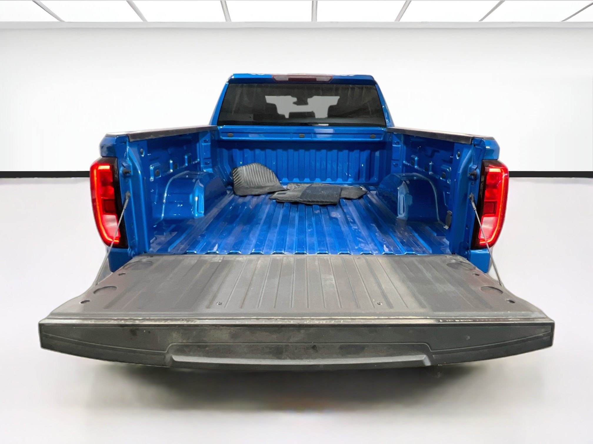 Used 2023 GMC Sierra 1500 Elevation AWD/4WD image 18