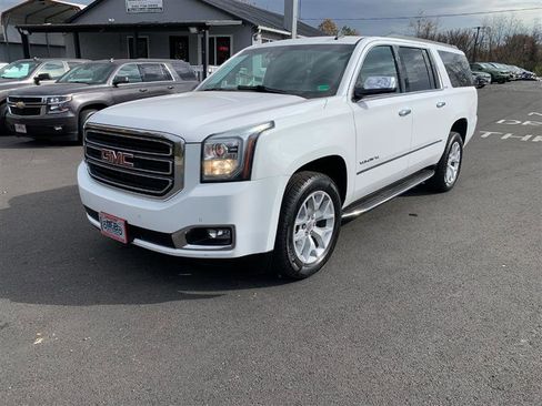 Used 2015 GMC Yukon XL SLE w/ Convenience Package image 10