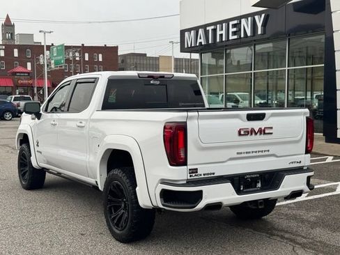 Used 2022 GMC Sierra 1500 AT4 w/ AT4 Premium Package AWD/4WD image 4