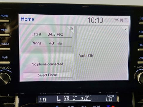 Used 2024 Toyota Sienna XLE FWD image 27