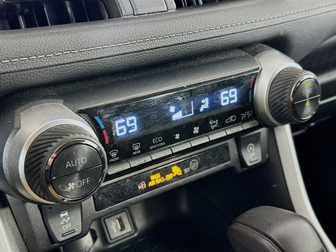 Used 2024 Toyota RAV4 XLE image 24