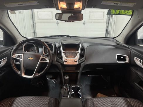 Used 2017 Chevrolet Equinox LT w/ Convenience Package image 14