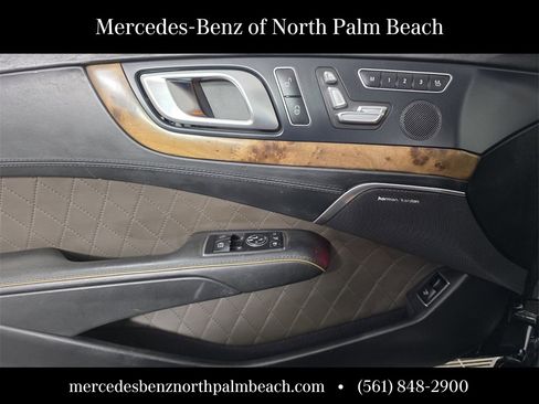 Used 2020 Mercedes-Benz SL 550 image 23