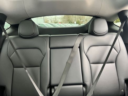 Used 2026 Tesla Model Y 2WD image 23