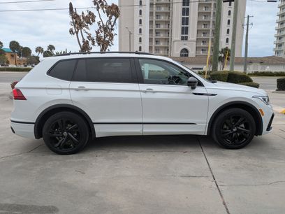 Certified 2023 Volkswagen Tiguan SE R-Line