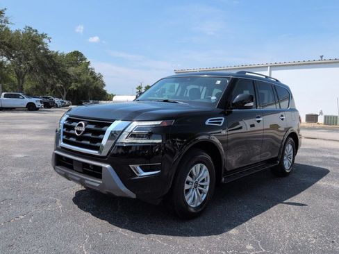 Certified 2022 Nissan Armada SV w/ Cargo Package RWD image 8