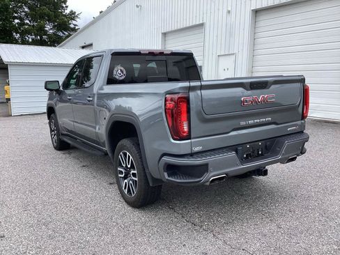 Used 2022 GMC Sierra 1500 AT4 w/ AT4 Premium Package AWD/4WD image 3