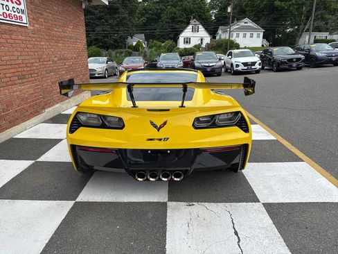 Used 2019 Chevrolet Corvette ZR1 RWD image 3