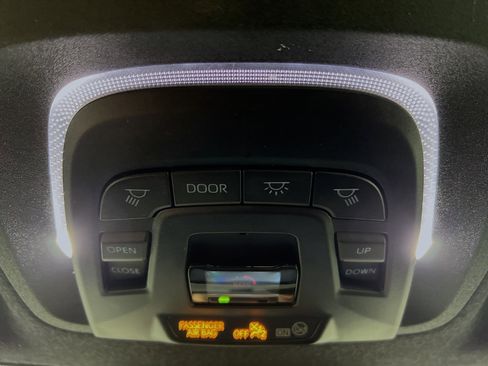 Used 2025 Toyota Corolla XSE image 21