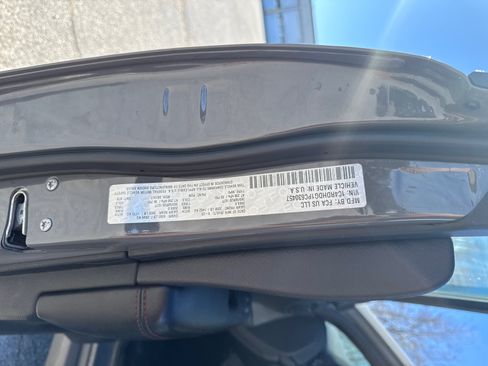 Used 2023 Dodge Durango GT image 29